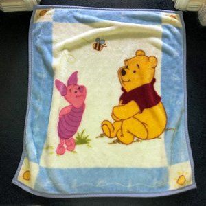 Disney Vtg Winnie the Pooh & Piglet Soft Blanket